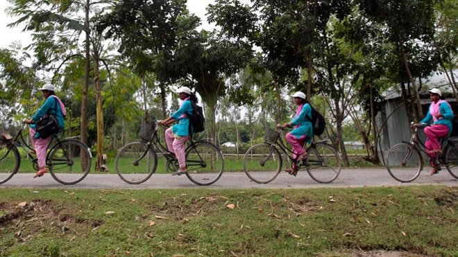 Bangladesh Info Ladies 2.jpg